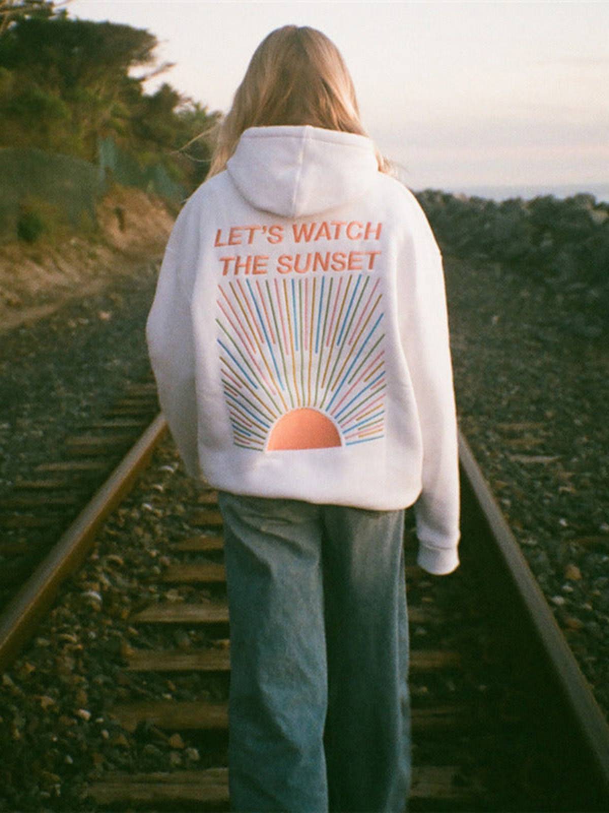 The sunset hoodie™